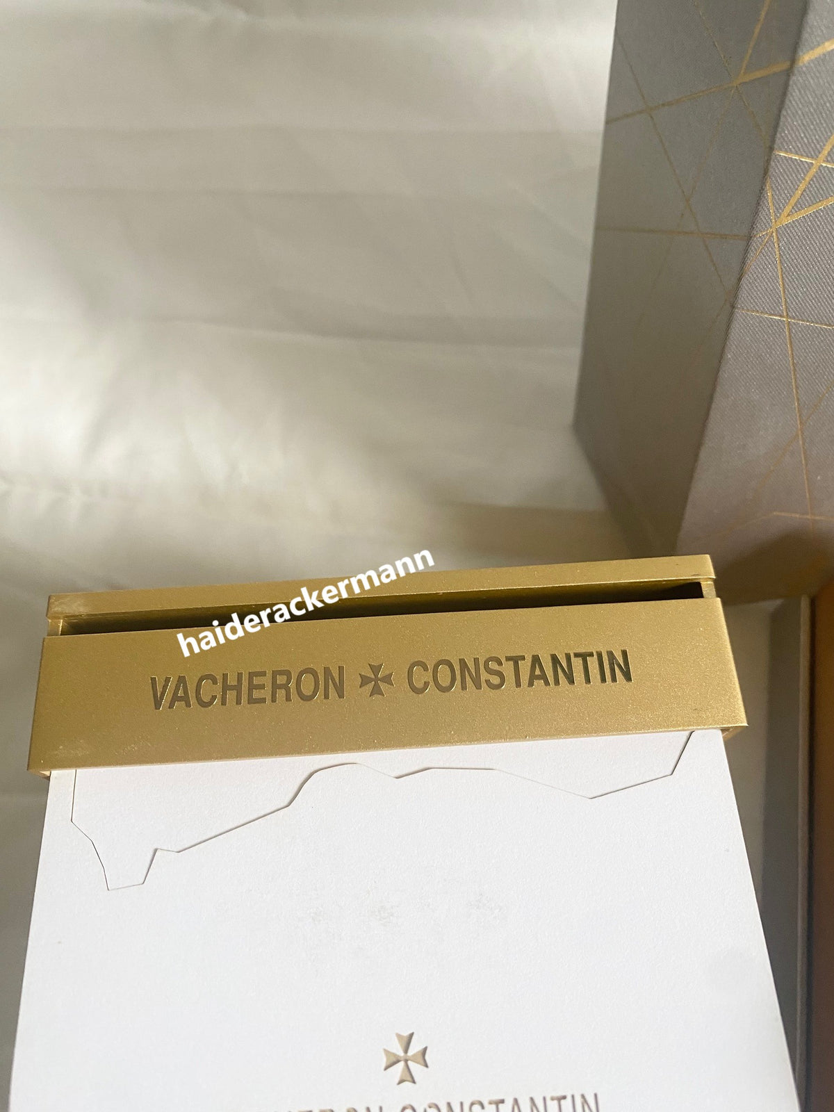 Vacheron Constantin 270th calendar memo pad with light design