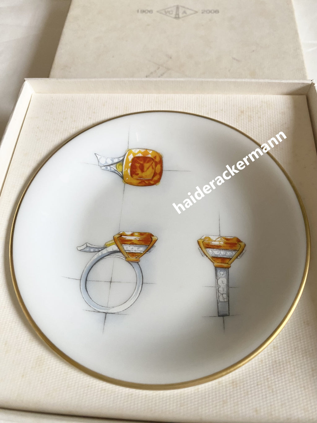 Van Cleef & Arpels 2006 diamond ring porcelain trinket dish