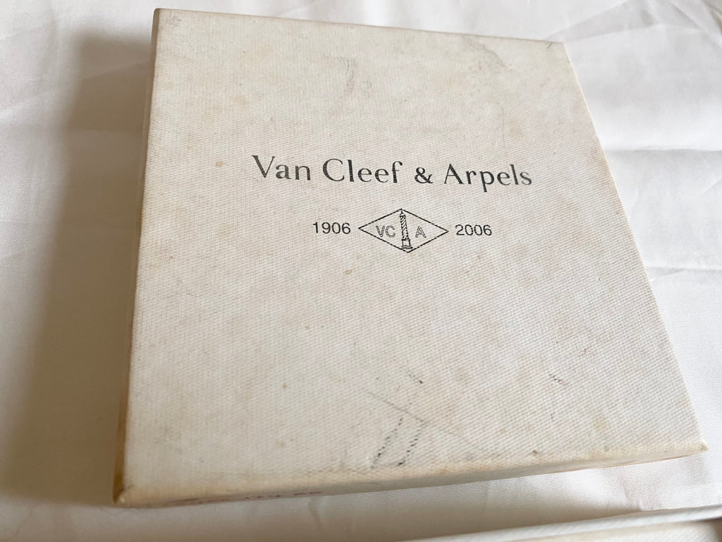 Van Cleef & Arpels 2006 diamond ring porcelain trinket dish