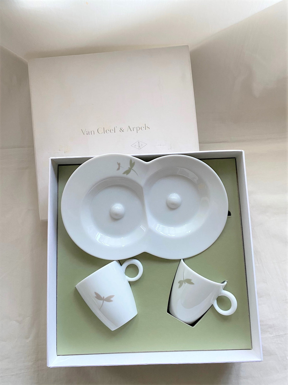 Van Cleef & Arpels vintage dragonfly motif porcelain cups & plate box set