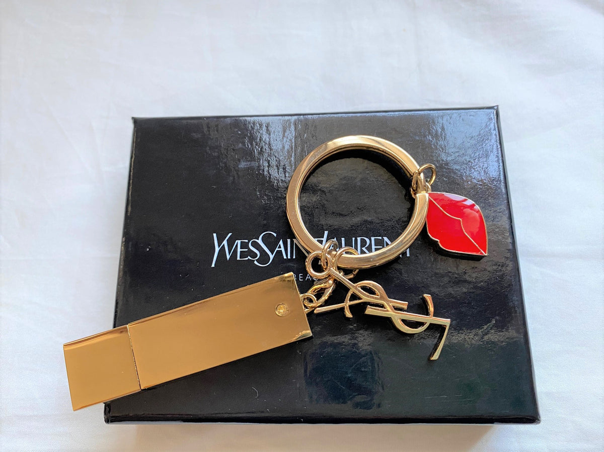 YSL Beaute 2021 Yves Saint Laurent 4GB usb keyring with lip charm