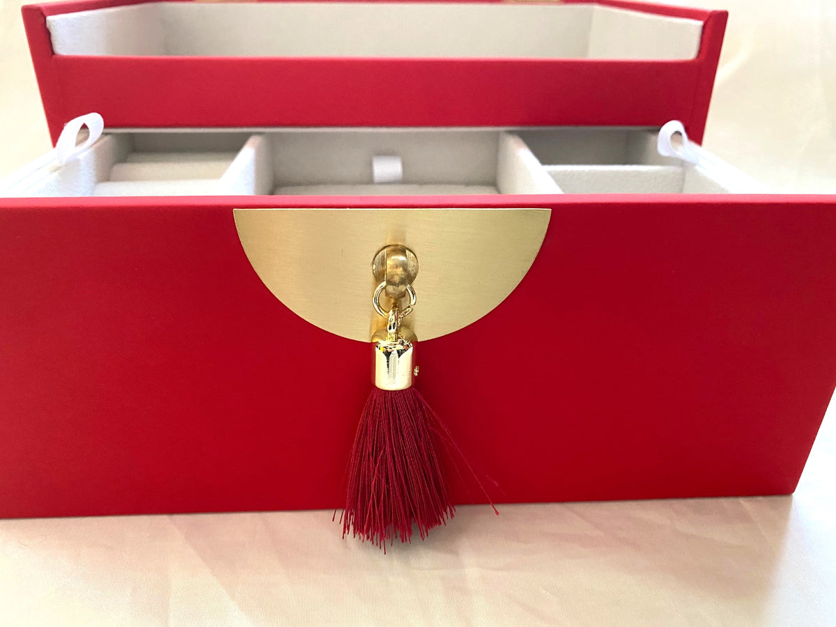 Boucheron 2022 Chinese New Year red packet & jewelry box