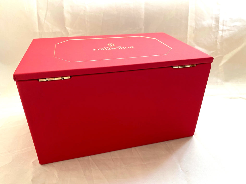 Boucheron 2022 Chinese New Year red packet & jewelry box