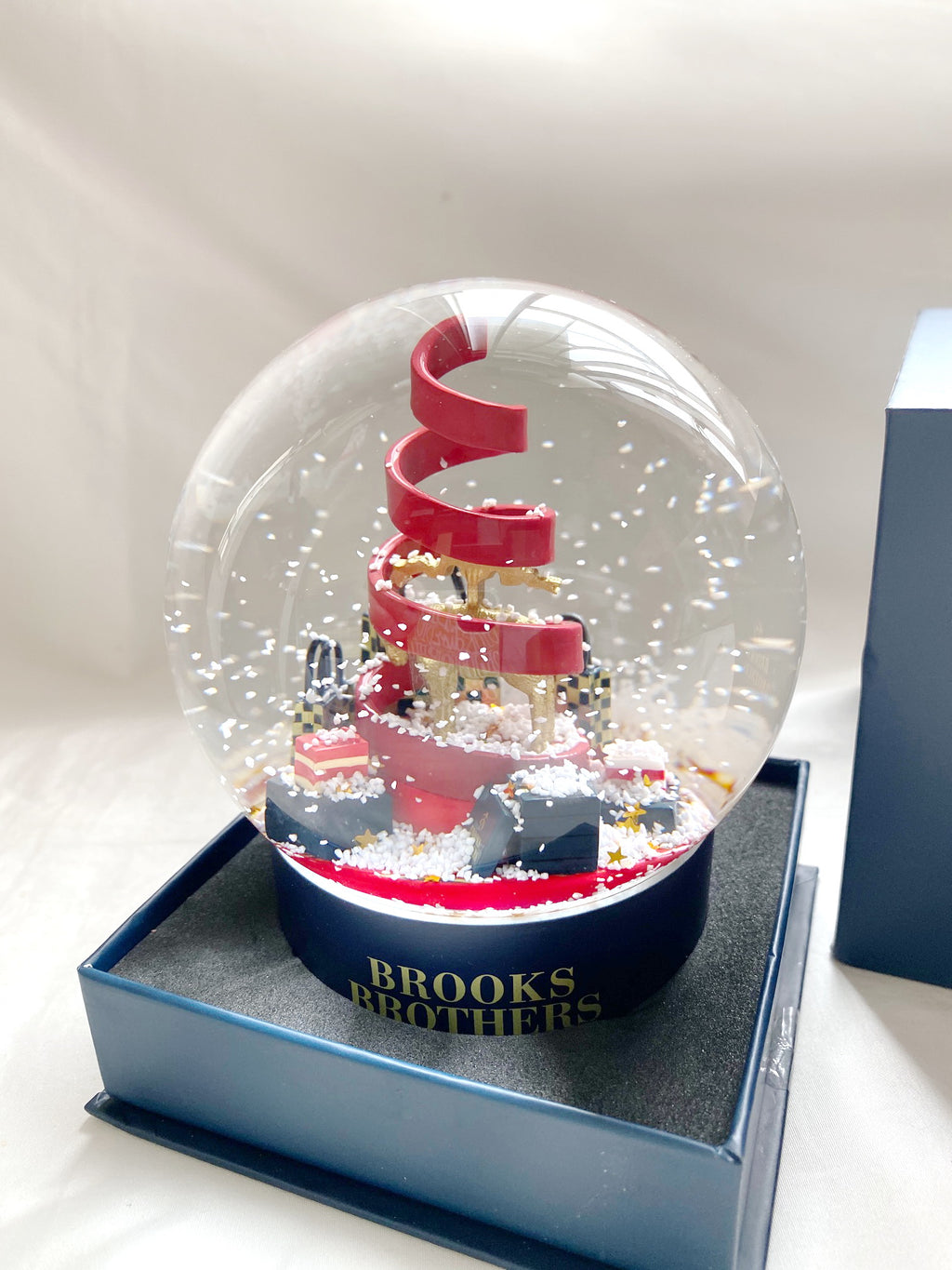 Brooks Brothers 2019 Christmas snow globe