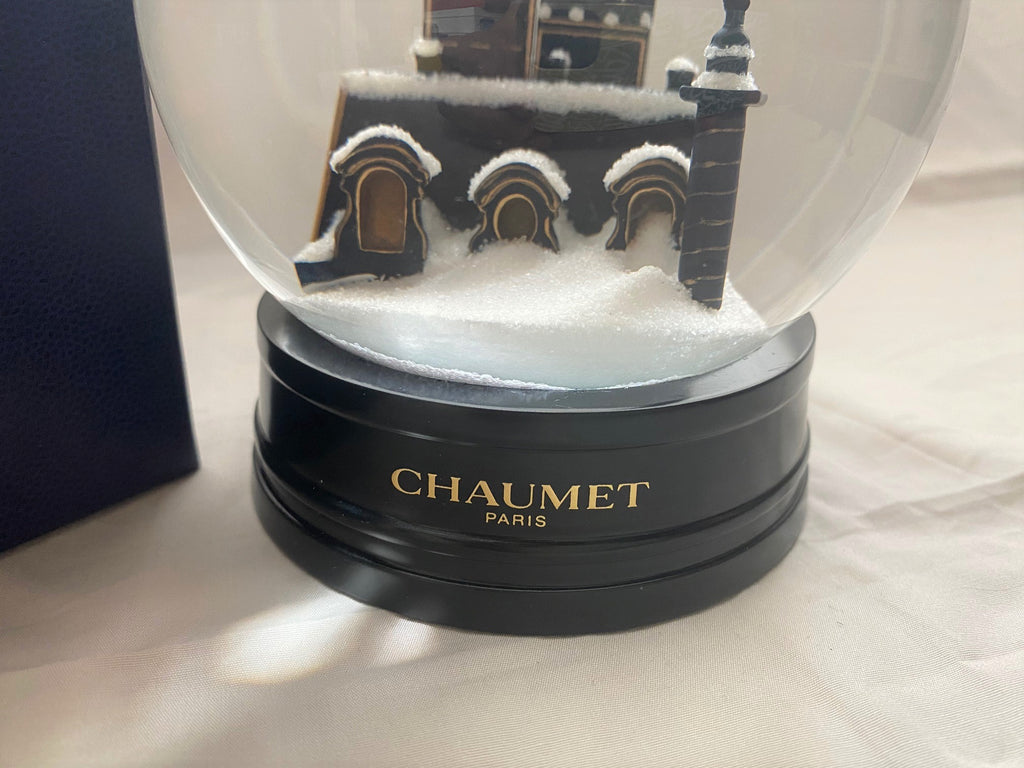 Chaumet 2021 Christmas snow globe