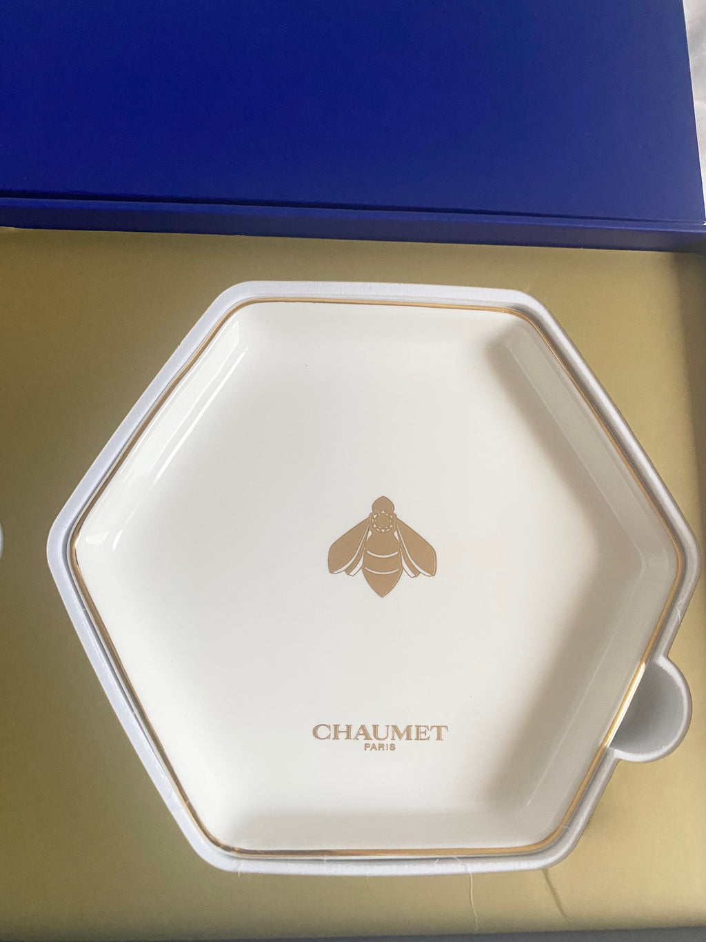 Chaumet 2024 Bee motifs ceramic trinket tray
