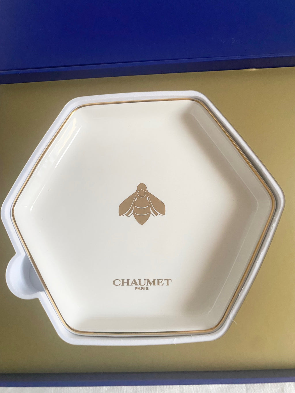 Chaumet 2024 Bee motifs ceramic trinket tray