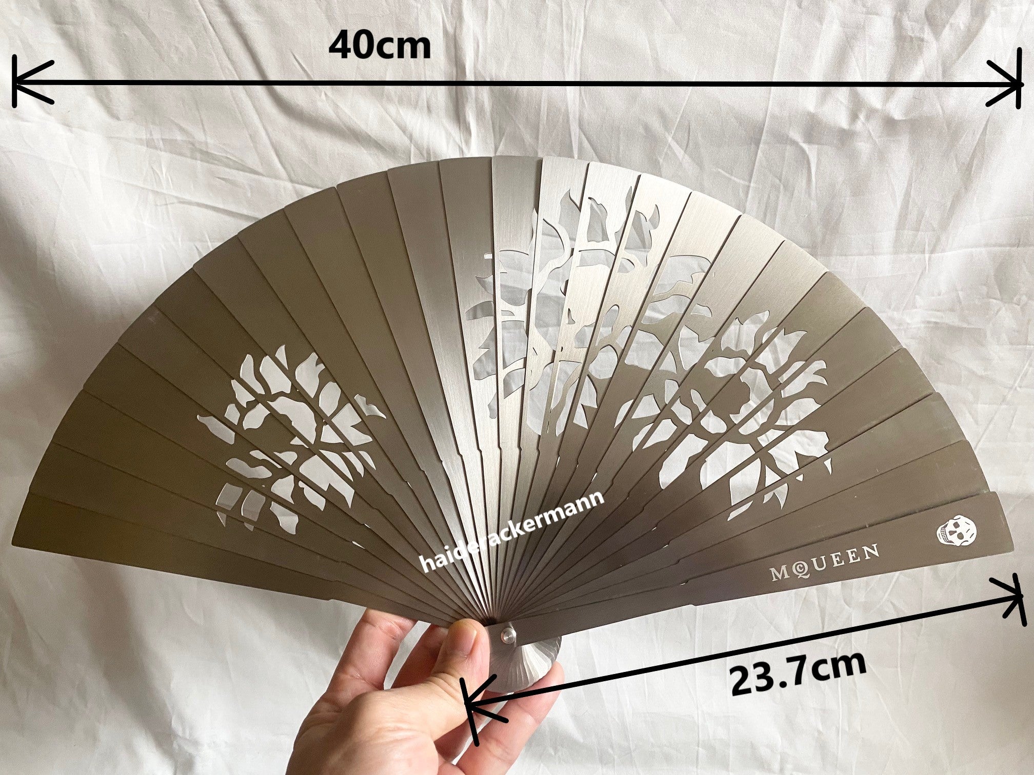 Alexander McQueen 2025 floral laser cut metal fan