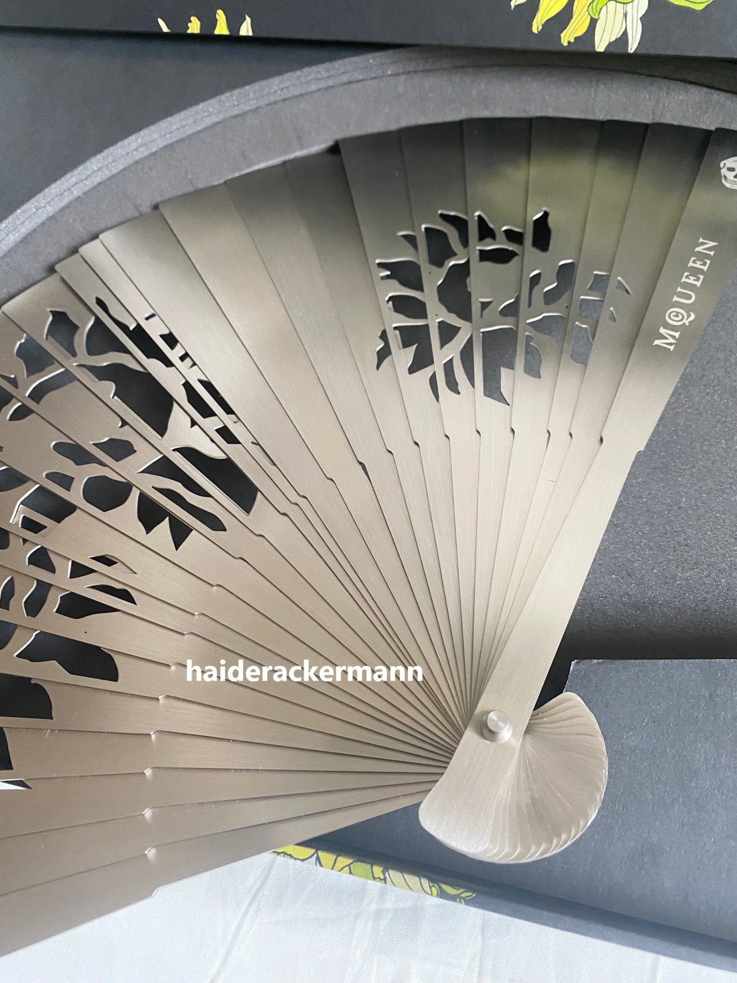 Alexander McQueen 2025 floral laser cut metal fan
