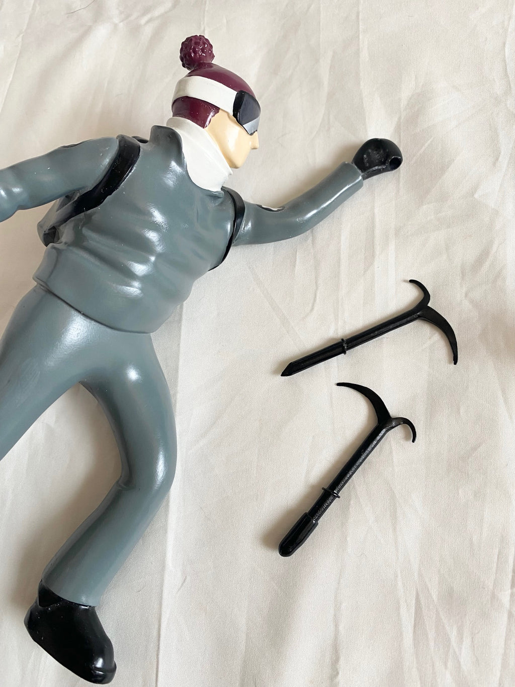 Montblanc 2023 Happy Holidays window display props - ski figurine