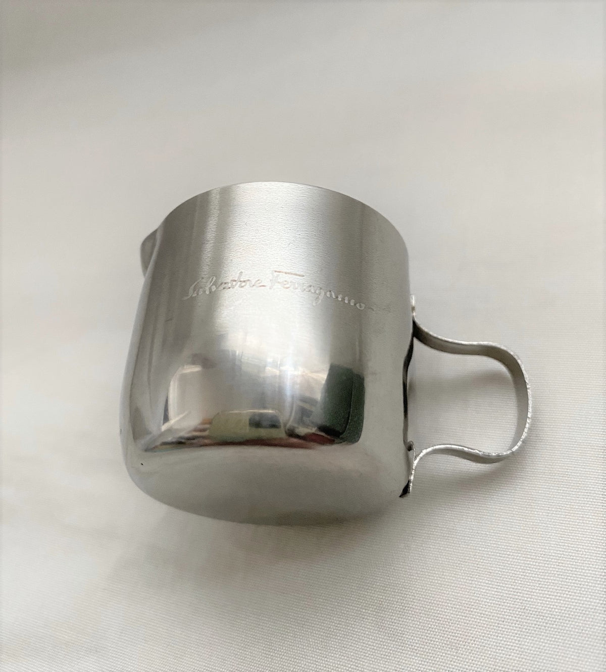 Salvatore Ferragamo 2021 Hong Kong Exclusive Bing Sutt pop up event teapot gift set
