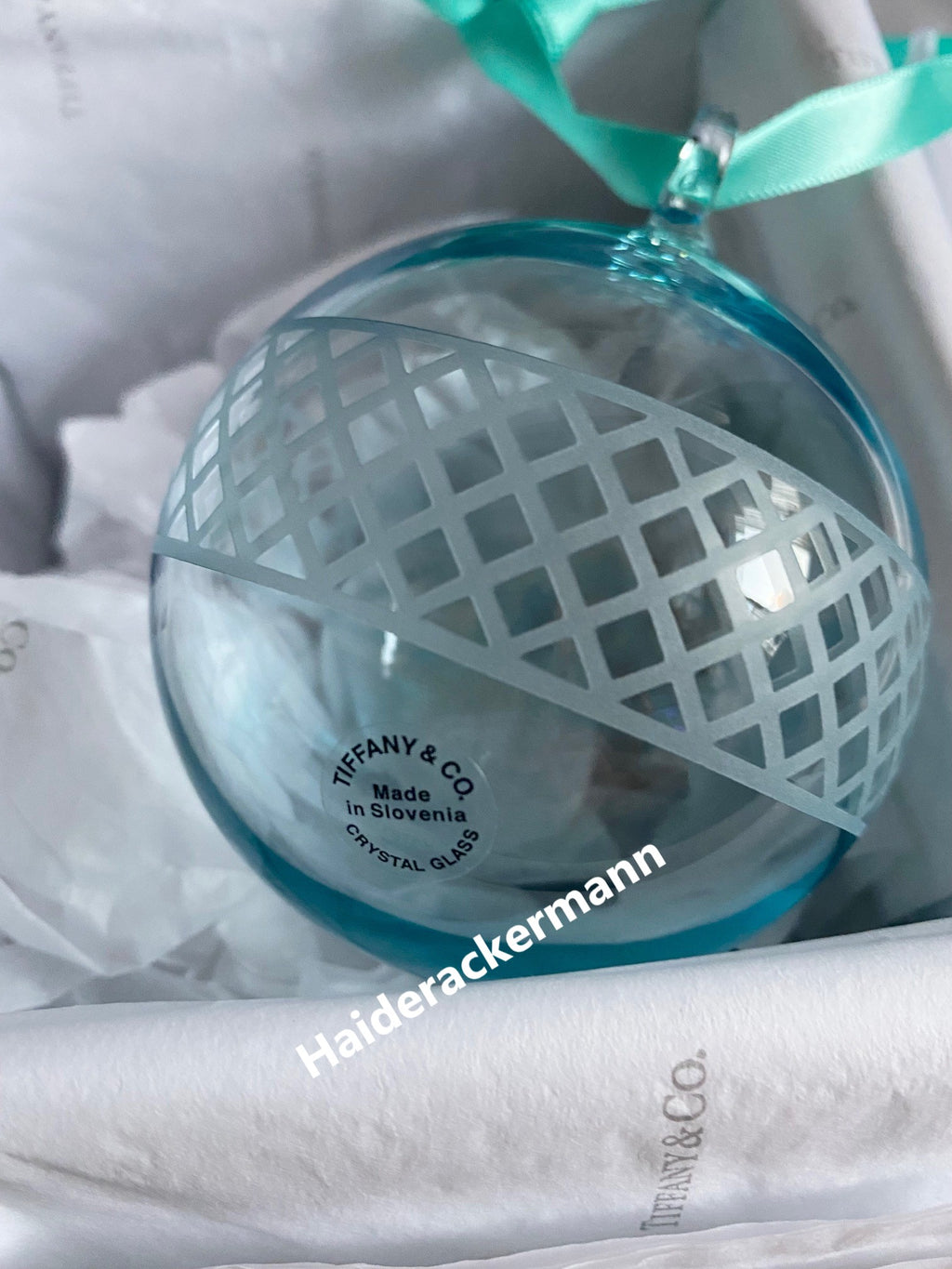 Tiffany & Co 2020 Christmas glass ornament