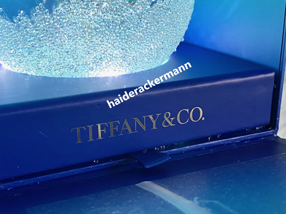 Tiffany & Co 2024 Christmas bird on a rock crystal glass ornament