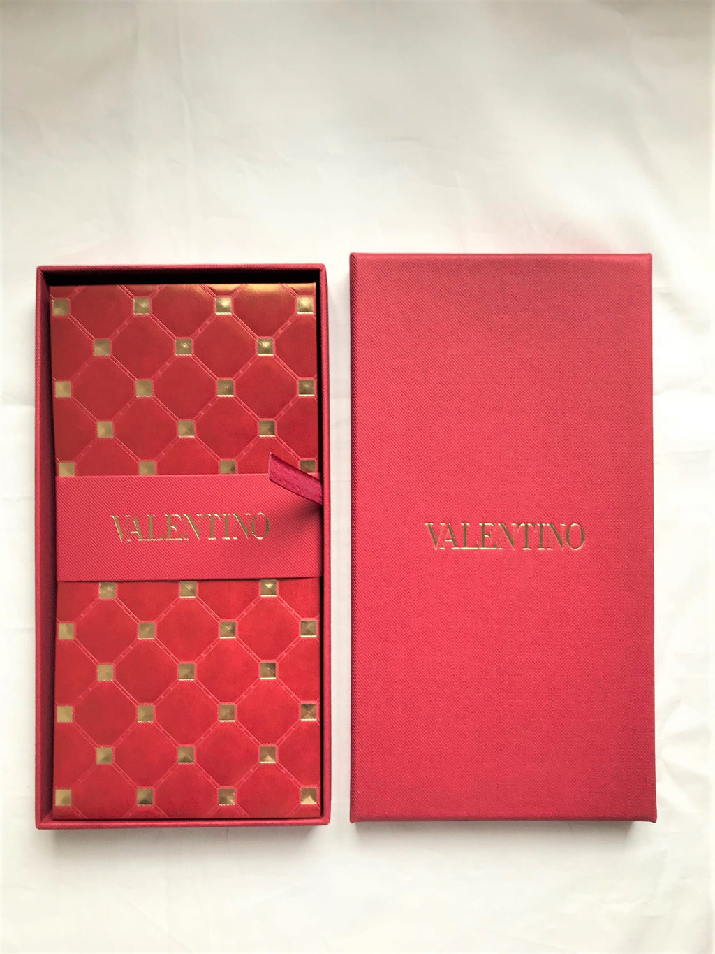 Valentino 2018 Chinese New Year rockstud red packet